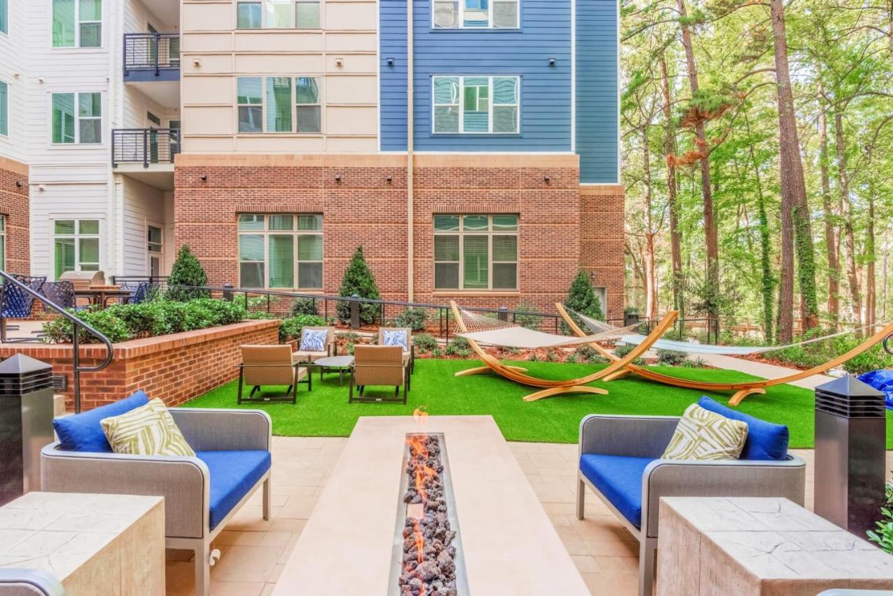 Modish And Spacious Apartments At The Exchange On Erwin In Durham, North Carolina Exterior photo