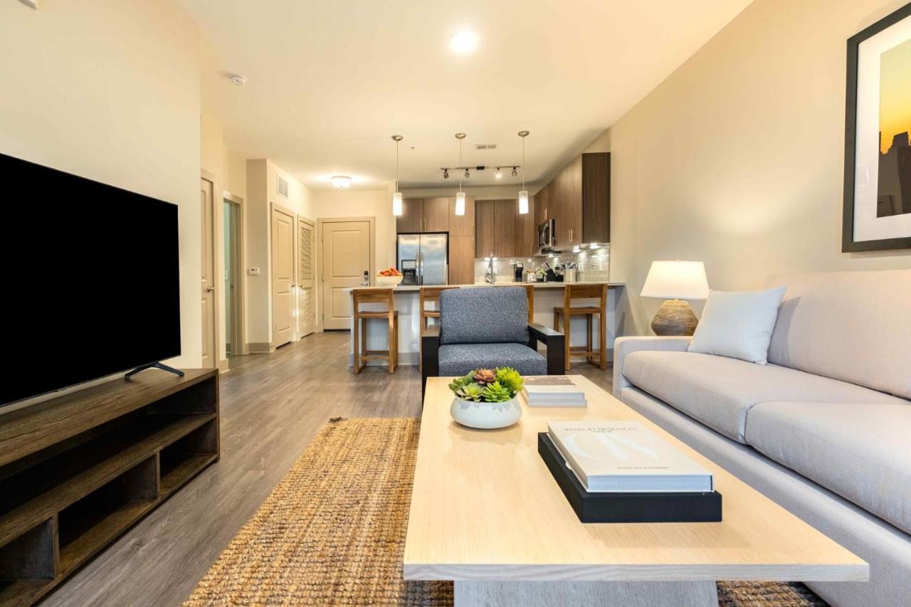 Modish And Spacious Apartments At The Exchange On Erwin In Durham, North Carolina Exterior photo